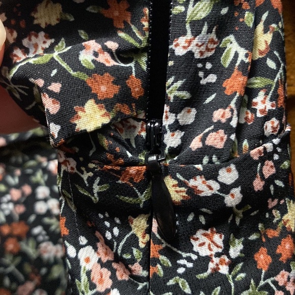 ASTR The Label Sleeve Midi Dress - Picture 7 of 7